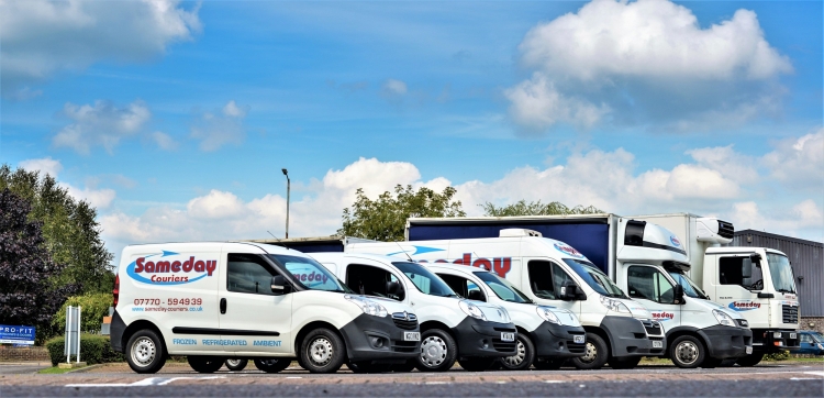 Why Choose Sameday Couriers UK - Liverpool? Image of Same Day Courier Vehicles