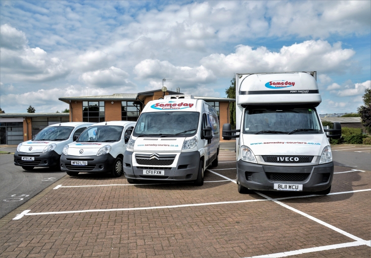 Fast Collection Across Norwich and Surrounding Areas Image of Same Day Courier Vehicles