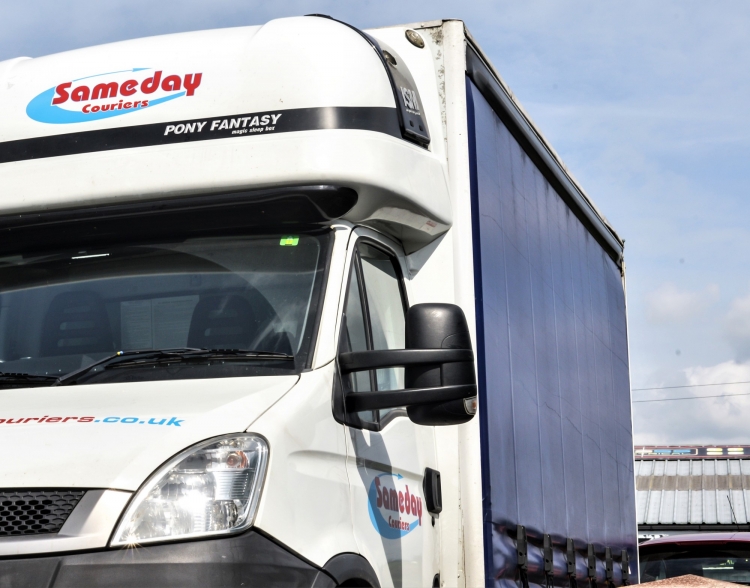 Why Choose Us as Your Sheffield Same Day Courier? Image of Same Day Courier Vehicle