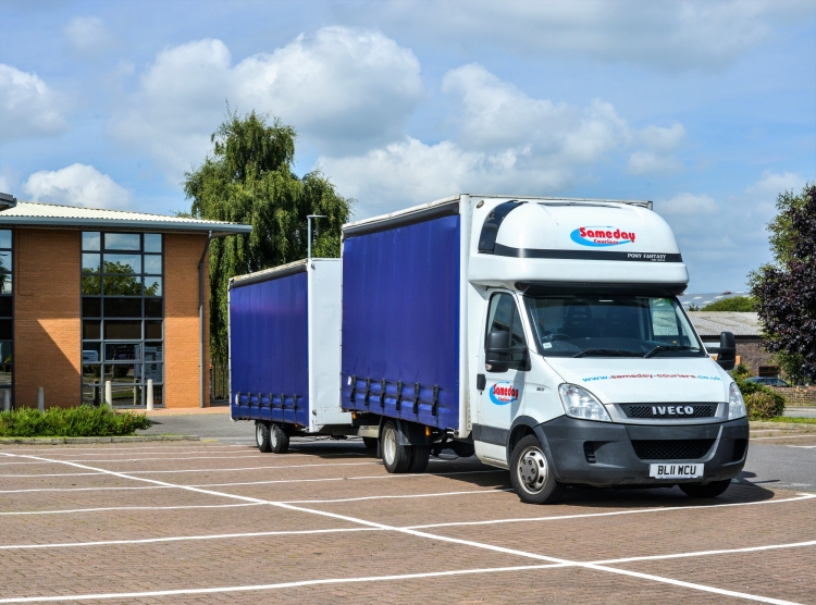 Professional, Flexible Courier Solutions Image of Same Day Courier Vehicle